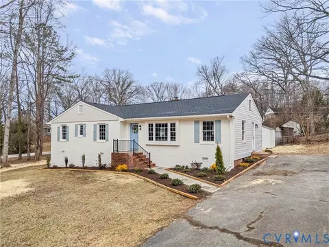 8660 Woodward Dr, North Chesterfield, VA 23236