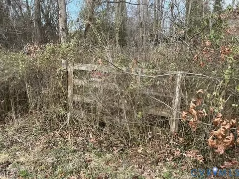 9017 Oak Lawn St, Richmond, VA 23237