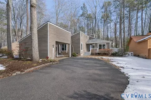 3025 Three Bridges Rd, Midlothian, VA 23112