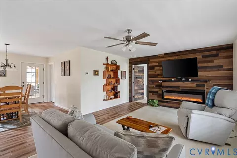 Living - 6115 Prospect Rd, Gloucester, VA 23061 photo 1 of 3