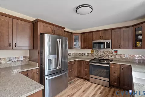 Kitchen - 6115 Prospect Rd, Gloucester, VA 23061 photo 3 of 4