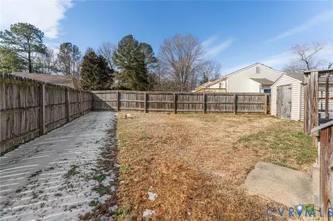 Exterior - 6201 Pointer Ter, North Chesterfield, VA 23237 photo 4 of 4