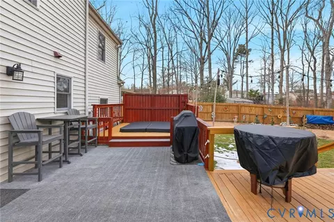 Exterior - 4022 Evelake Rd, Richmond, VA 23237 photo 7 of 9