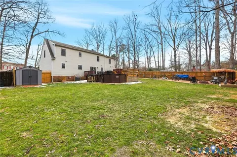 Exterior - 4022 Evelake Rd, Richmond, VA 23237 photo 6 of 9