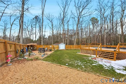 Exterior - 4022 Evelake Rd, Richmond, VA 23237 photo 3 of 9