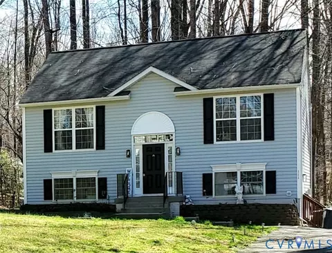 111 Ackerman Ln, Ruther Glen, VA 22546