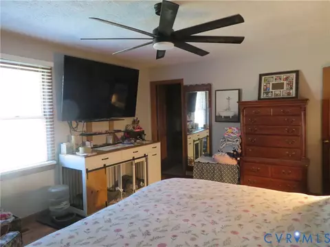 Bedroom - 44 Adsit Ln, Freeman, VA 23856 photo 3 of 7