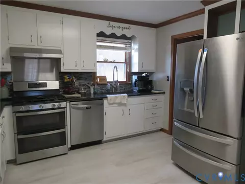 Kitchen - 44 Adsit Ln, Freeman, VA 23856 photo 3 of 12