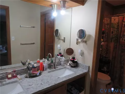 Bath - 44 Adsit Ln, Freeman, VA 23856 photo 3 of 7