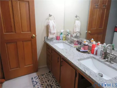 Bath - 44 Adsit Ln, Freeman, VA 23856 photo 1 of 7