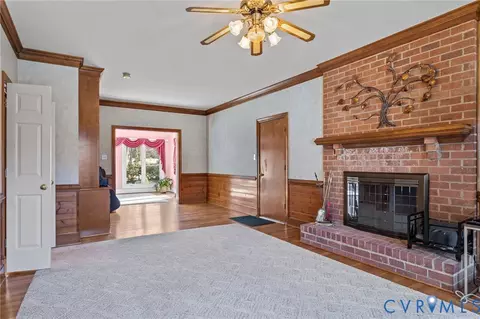 Living - 2101 Normandstone Dr, Midlothian, VA 23113 photo 4 of 6