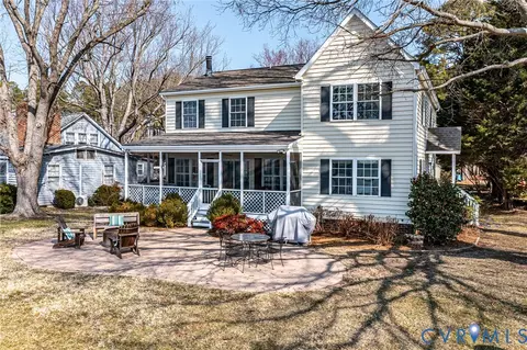1159 Riverdale Rd, Warsaw, VA 22572