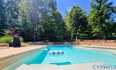 Exterior - 14113 Riverdowns South Dr, Midlothian, VA 23113 photo 3 of 13