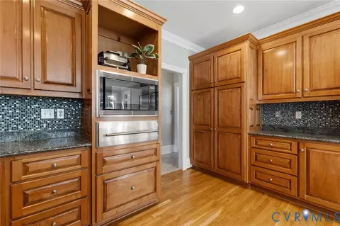 Kitchen - 14113 Riverdowns South Dr, Midlothian, VA 23113 photo 3 of 4