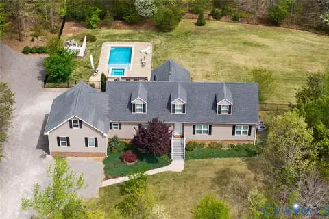 1875 Abbeyfield Rd, Maidens, VA 23102