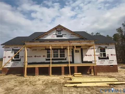 11051 Easy St, Disputanta, VA 23842