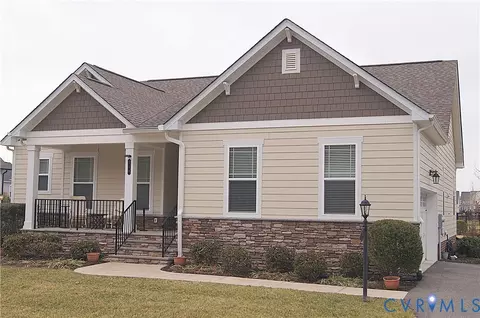 728 Chapman St, Ashland, VA 23005