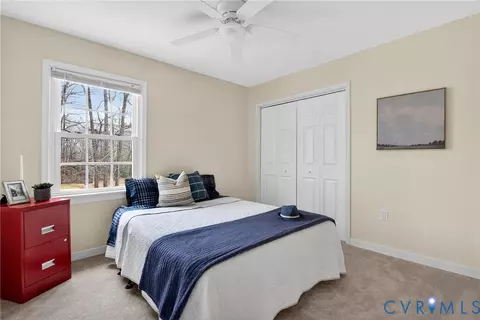 Bedroom - 347 Rossmere Dr, Midlothian, VA 23114 photo 5 of 6