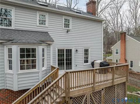 Exterior - 347 Rossmere Dr, Midlothian, VA 23114 photo 7 of 8