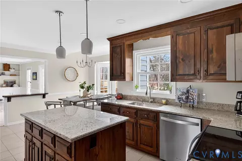 Kitchen - 347 Rossmere Dr, Midlothian, VA 23114 photo 1 of 4
