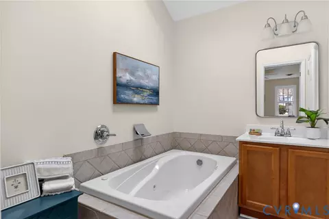 Bath - 347 Rossmere Dr, Midlothian, VA 23114 photo 2 of 4