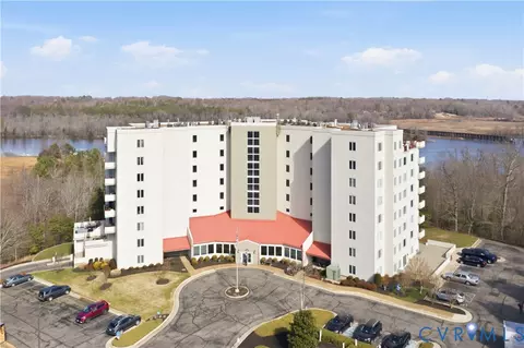 301 Beacon Ridge Dr #109, Hopewell, VA 23860