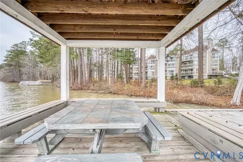 Exterior - 112 Water Pointe Ct, Midlothian, VA 23112 photo 5 of 5