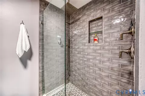 Bath - 112 Water Pointe Ct, Midlothian, VA 23112 photo 2 of 2