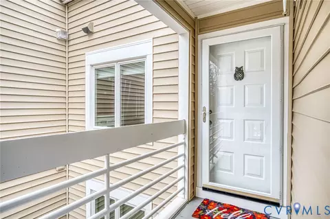 Exterior - 112 Water Pointe Ct, Midlothian, VA 23112 photo 1 of 5