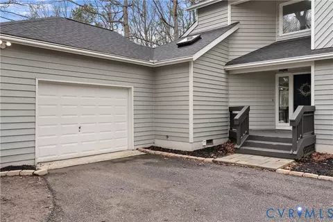 2402 Copper Hill Ct, Midlothian, VA 23112 photo 2