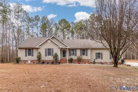 11118 Warwick Dr, Petersburg, VA 23805