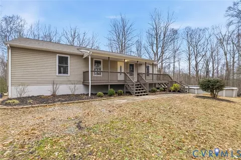 836 Walkerton Rd, Walkerton, VA 23177 photo 2