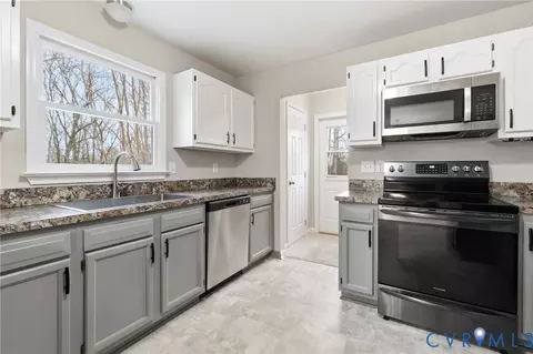 836 Walkerton Rd, Walkerton, VA 23177 photo 12