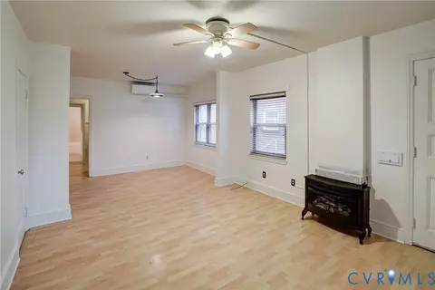 Living - 3531 Hanover Ave #B, Richmond, VA 23221 photo 2 of 4