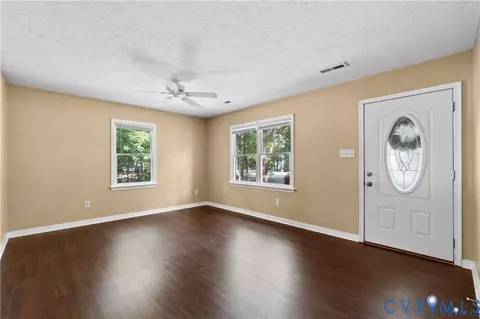 337 Corann Dr, Aylett, VA 23009 photo 4