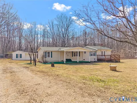 1349 Whispering Rd, Dillwyn, VA 23936