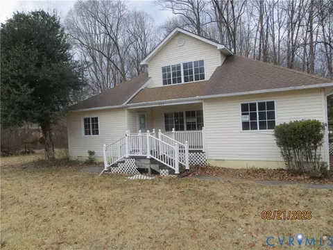 297 N Bluewater Blvd, Mineral, VA 23117