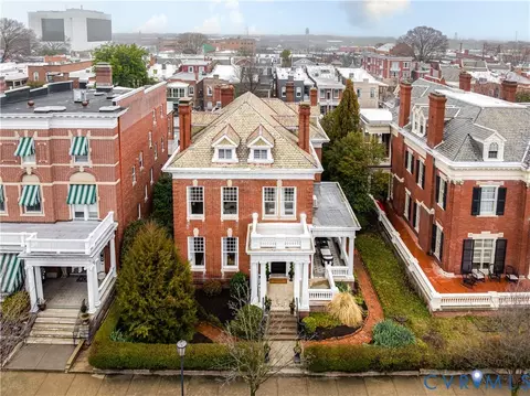 View/Area - 2204 Monument Ave, Richmond, VA 23220 photo 1 of 3