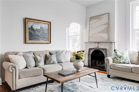 Living - 2204 Monument Ave, Richmond, VA 23220 photo 7 of 7
