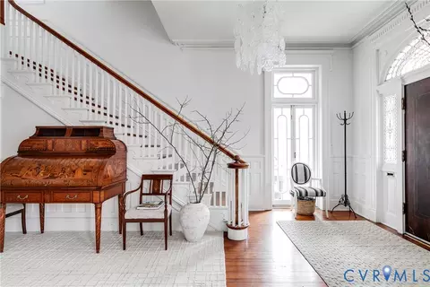 Entry Way - 2204 Monument Ave, Richmond, VA 23220 photo 1 of 4