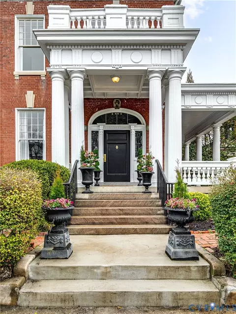 Exterior - 2204 Monument Ave, Richmond, VA 23220 photo 2 of 6