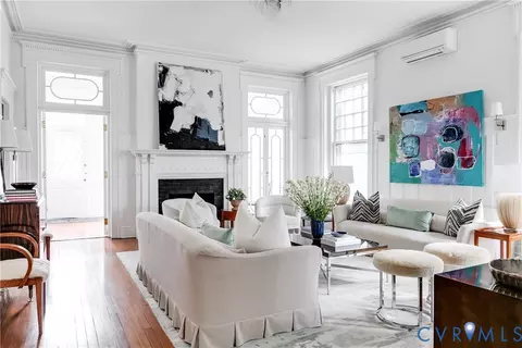 Living - 2204 Monument Ave, Richmond, VA 23220 photo 3 of 7
