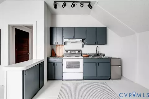 Kitchen - 2204 Monument Ave, Richmond, VA 23220 photo 7 of 7