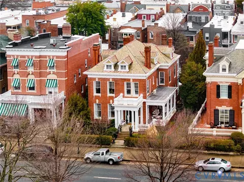 View/Area - 2204 Monument Ave, Richmond, VA 23220 photo 2 of 3
