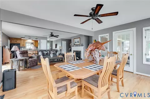 Dining - 11802 Deep Point Ln, Gloucester, VA 23061 photo 4 of 5