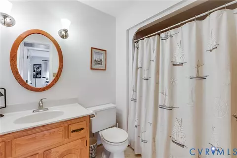 Bath - 11802 Deep Point Ln, Gloucester, VA 23061 photo 3 of 3
