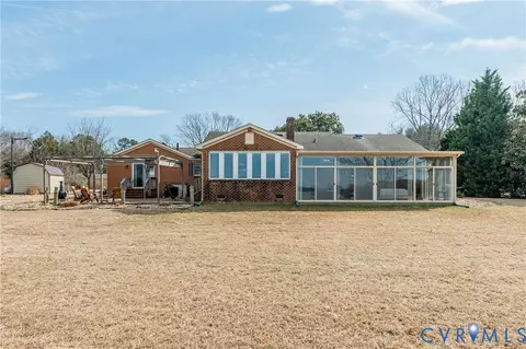 Exterior - 11802 Deep Point Ln, Gloucester, VA 23061 photo 7 of 9