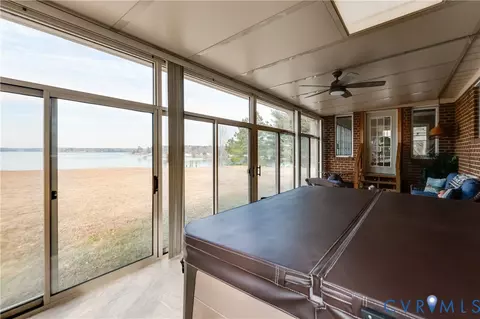 Exterior - 11802 Deep Point Ln, Gloucester, VA 23061 photo 3 of 9