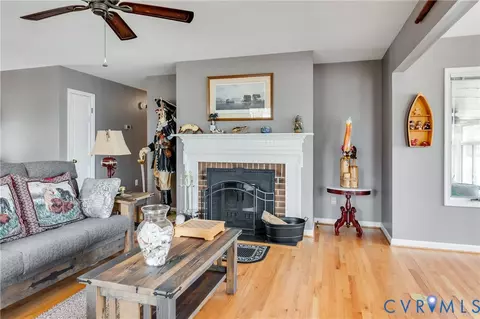 Living - 11802 Deep Point Ln, Gloucester, VA 23061 photo 1 of 1