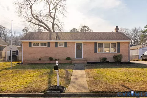 105 Verbov Ave, Colonial Heights, VA 23834